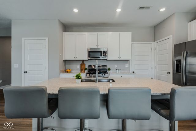 144 Bluestem Lane, Whiteland, IN 46184