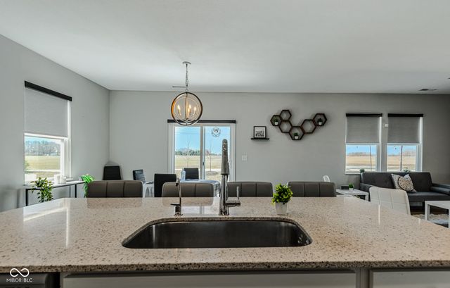 144 Bluestem Lane, Whiteland, IN 46184