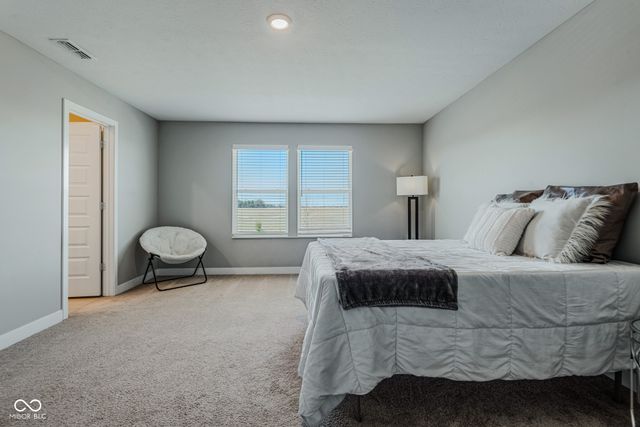 144 Bluestem Lane, Whiteland, IN 46184