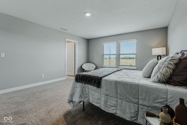 144 Bluestem Lane, Whiteland, IN 46184