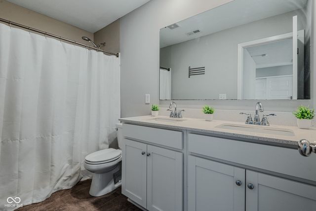 144 Bluestem Lane, Whiteland, IN 46184