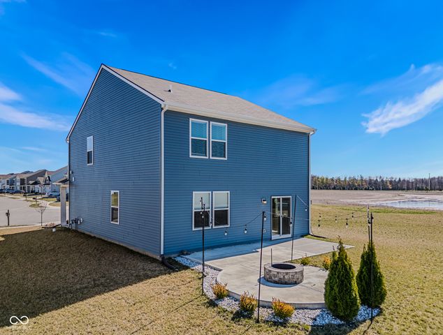 144 Bluestem Lane, Whiteland, IN 46184