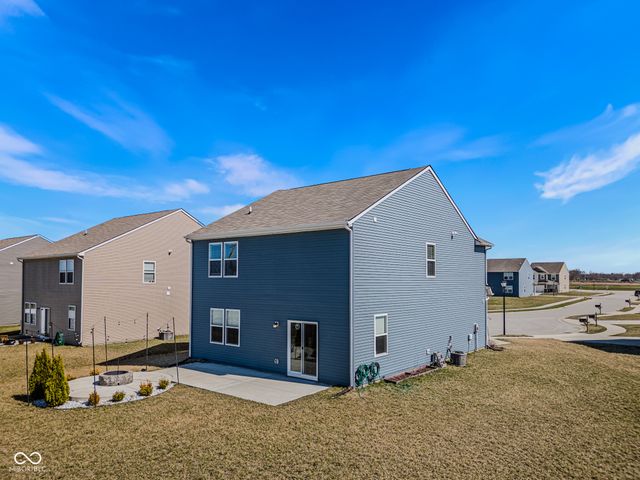 144 Bluestem Lane, Whiteland, IN 46184