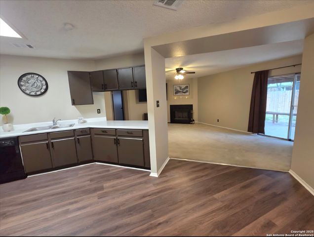 6402 Beech Trail, Converse, TX 78109