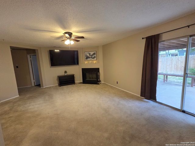 6402 Beech Trail, Converse, TX 78109