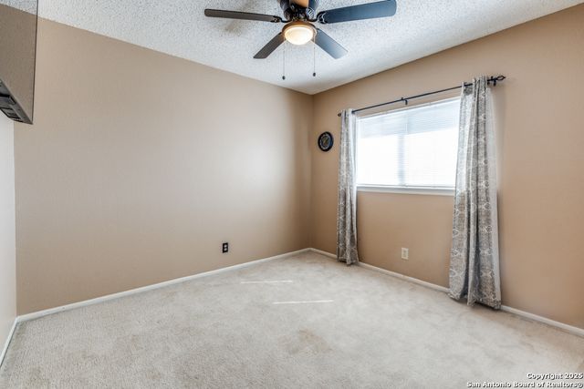 6402 Beech Trail, Converse, TX 78109