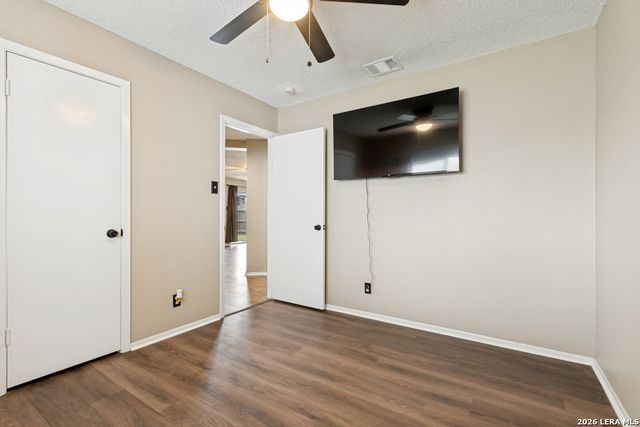 6402 Beech Trail, Converse, TX 78109