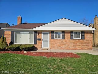 8035 Donna Street, Westland, MI 48185