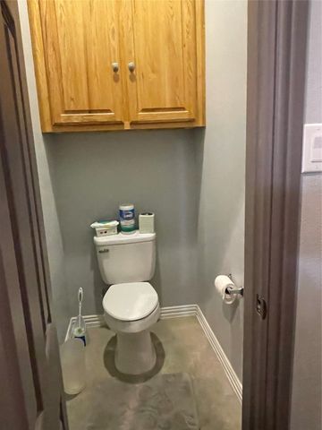 225 S Overlook Drive, Red Oak, TX 75154