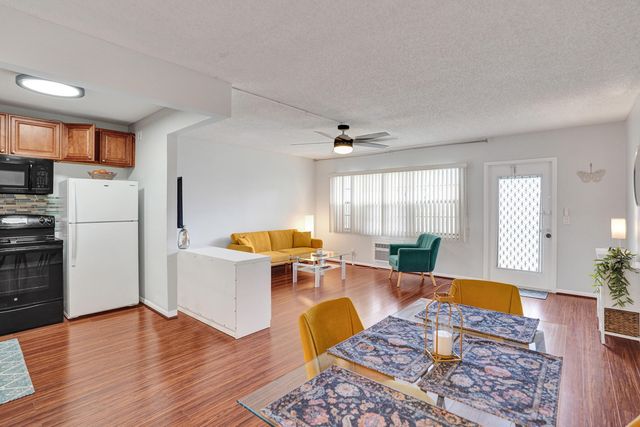 566 FANSHAW N, Boca Raton, FL 33434