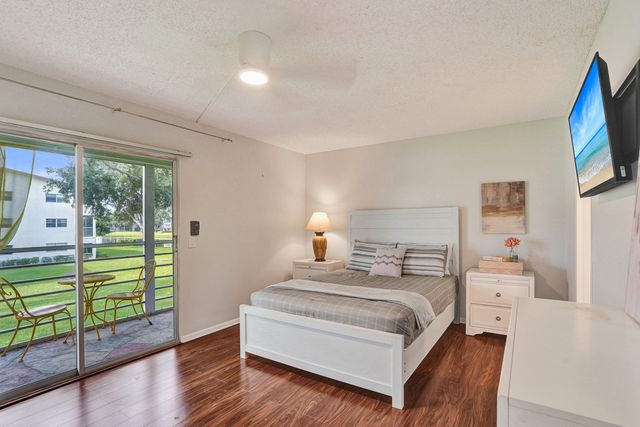 566 FANSHAW N, Boca Raton, FL 33434