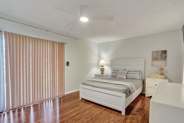 566 FANSHAW N, Boca Raton, FL 33434
