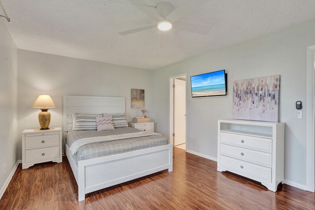 566 FANSHAW N, Boca Raton, FL 33434