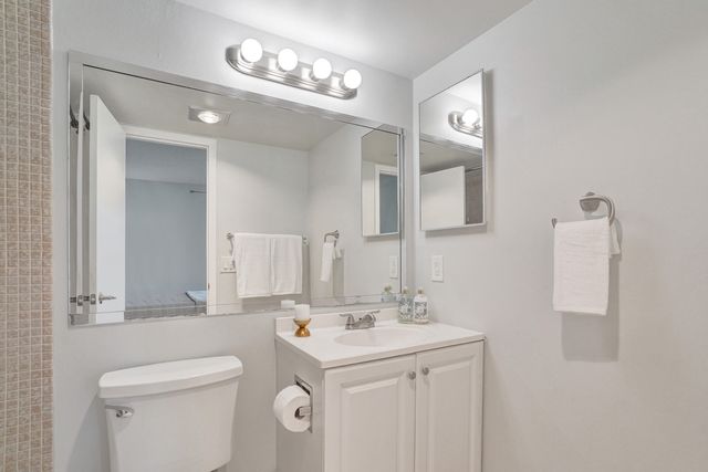 566 FANSHAW N, Boca Raton, FL 33434