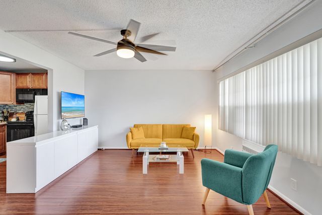 566 FANSHAW N, Boca Raton, FL 33434