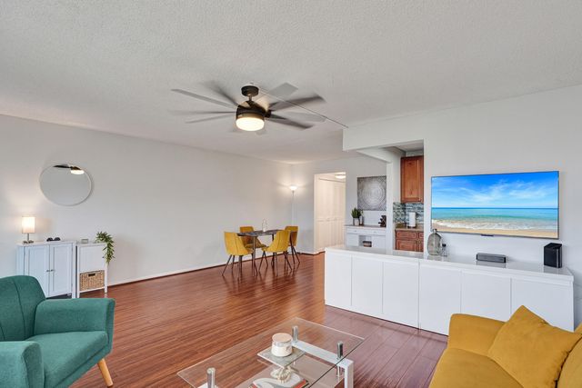 566 FANSHAW N, Boca Raton, FL 33434