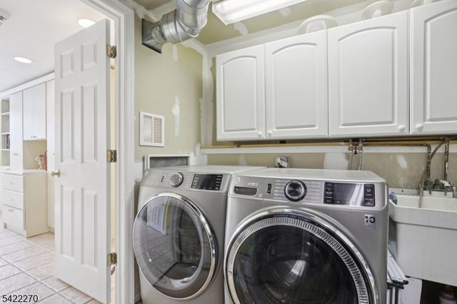 84 Westland Rd, Cedar Grove Twp., NJ 07009