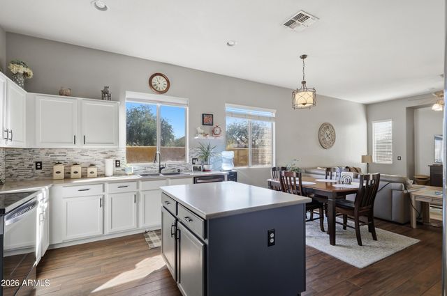 7361 W Lariat Lane, Peoria, AZ 85383