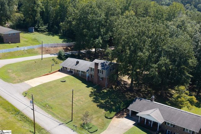 201 Knollview Drive, Greenville, SC 29611