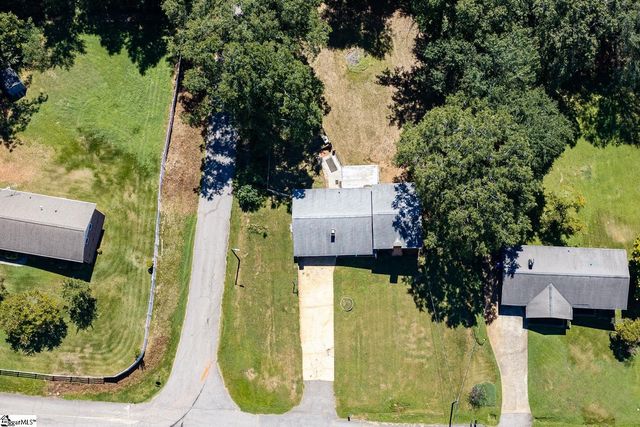201 Knollview Drive, Greenville, SC 29611