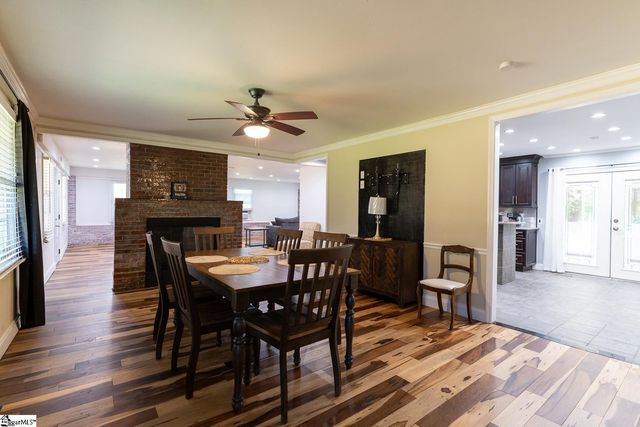 201 Knollview Drive, Greenville, SC 29611