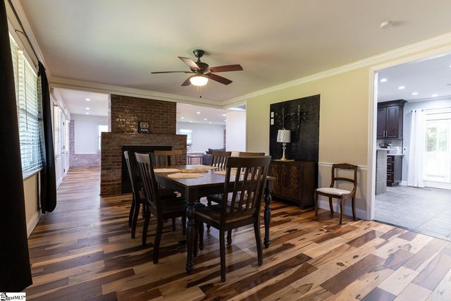 201 Knollview Drive, Greenville, SC 29611