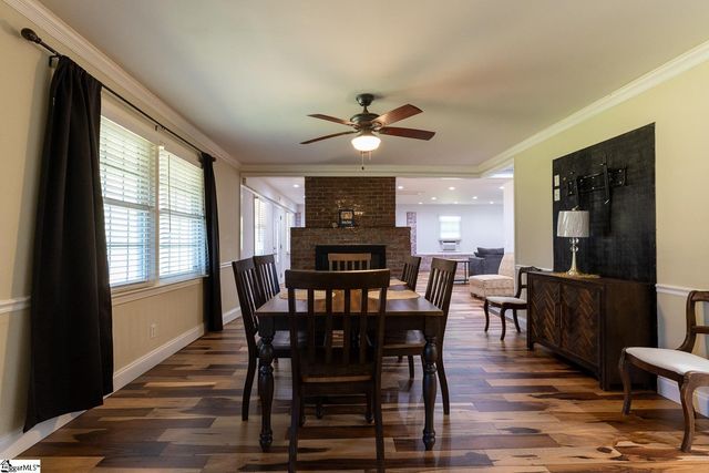 201 Knollview Drive, Greenville, SC 29611