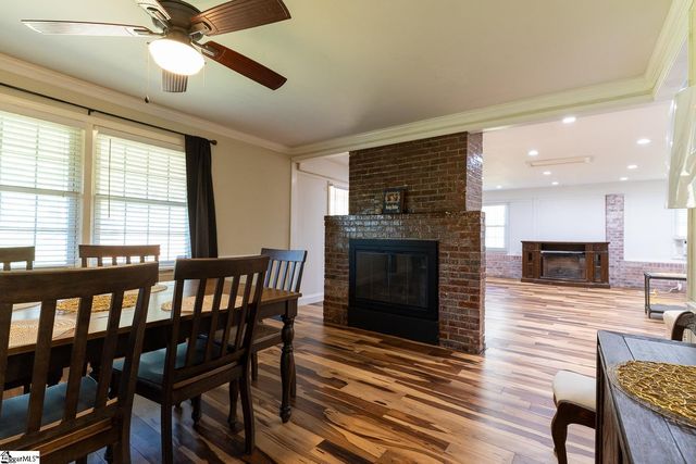 201 Knollview Drive, Greenville, SC 29611