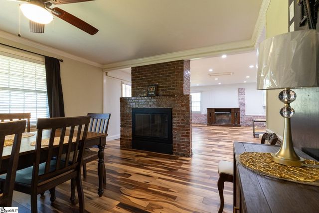 201 Knollview Drive, Greenville, SC 29611