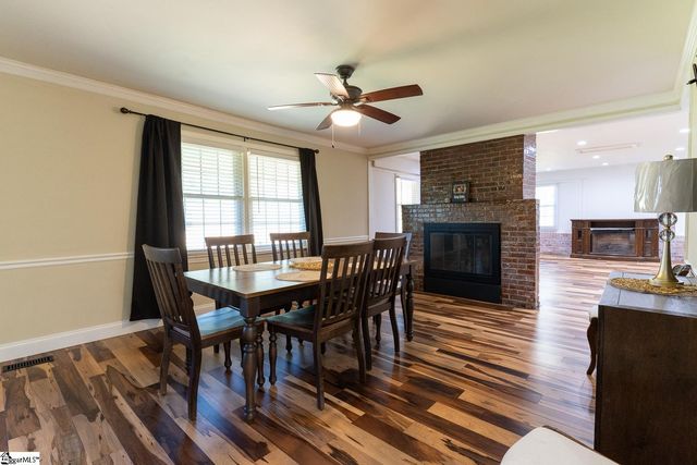 201 Knollview Drive, Greenville, SC 29611