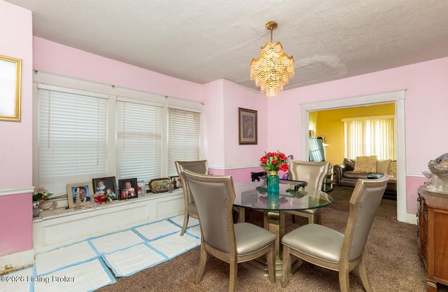 1061 Cecil Ave, Louisville, KY 40211