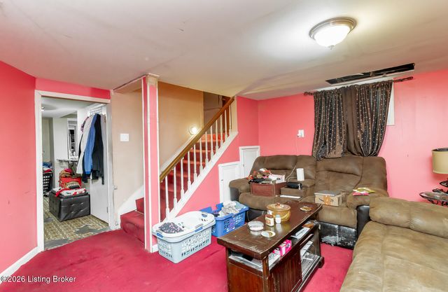 1061 Cecil Ave, Louisville, KY 40211