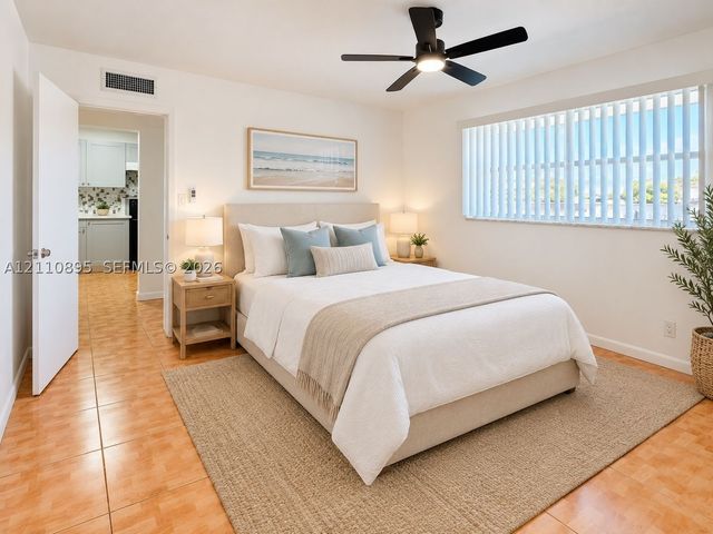 8020 N Colony Cir N 304, Tamarac, FL 33321
