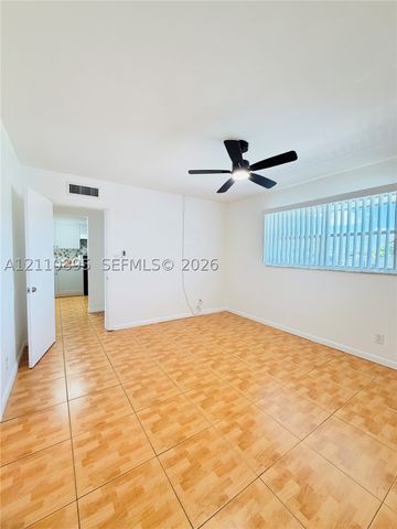8020 N Colony Cir N 304, Tamarac, FL 33321