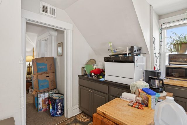 675 Lowry Avenue NE, Minneapolis, MN 55418