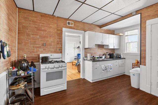 675 Lowry Avenue NE, Minneapolis, MN 55418