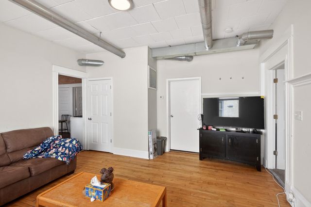 675 Lowry Avenue NE, Minneapolis, MN 55418