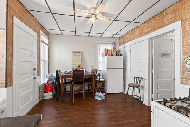 675 Lowry Avenue NE, Minneapolis, MN 55418