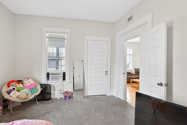 675 Lowry Avenue NE, Minneapolis, MN 55418