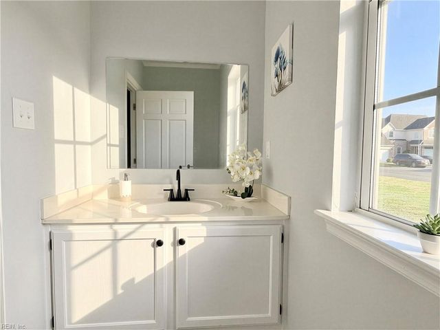 314 Ash Wood DR, Suffolk, VA 23434