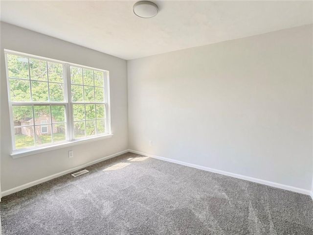 314 Ash Wood DR, Suffolk, VA 23434