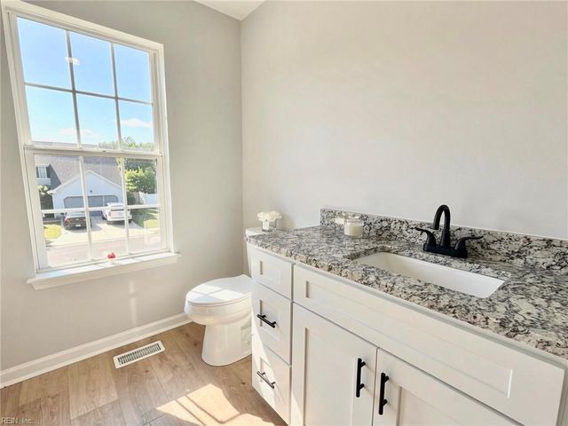 314 Ash Wood DR, Suffolk, VA 23434