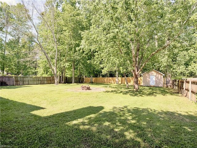 314 Ash Wood DR, Suffolk, VA 23434