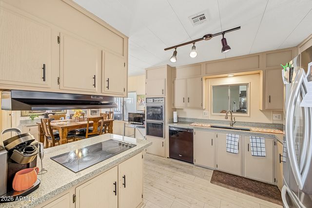9119 E CITRUS Lane N, Sun Lakes, AZ 85248