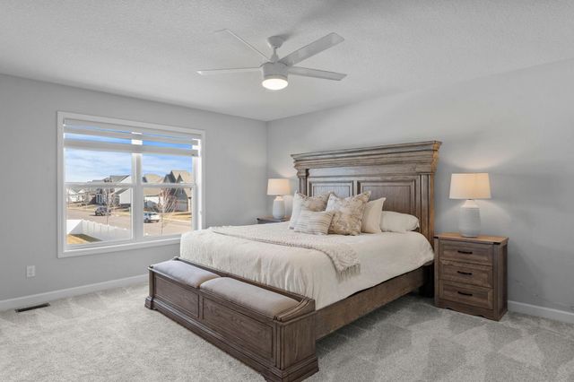 18101 Goldfinch Way, Lakeville, MN 55044