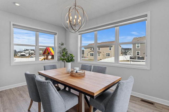 18101 Goldfinch Way, Lakeville, MN 55044