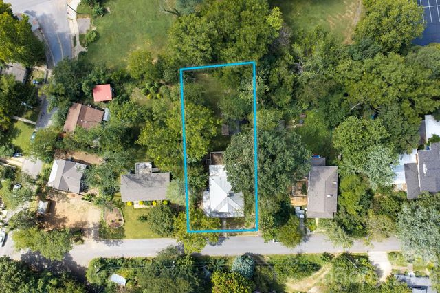 16 West Street, Asheville, NC 28801