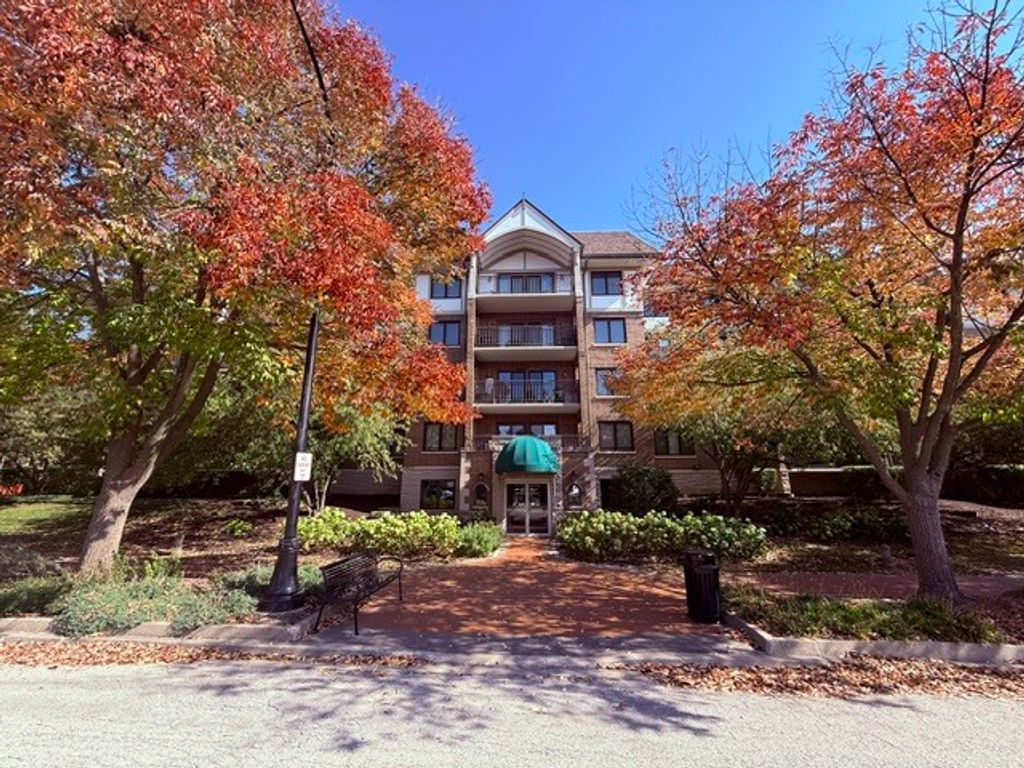 5 S PINE Street 407B, Mount Prospect, IL 60056 — exterior