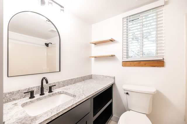 5324 Edmondson Pike Apt 3, Nashville, TN 37211