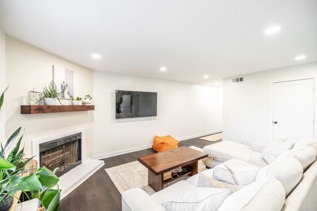 5324 Edmondson Pike Apt 3, Nashville, TN 37211
